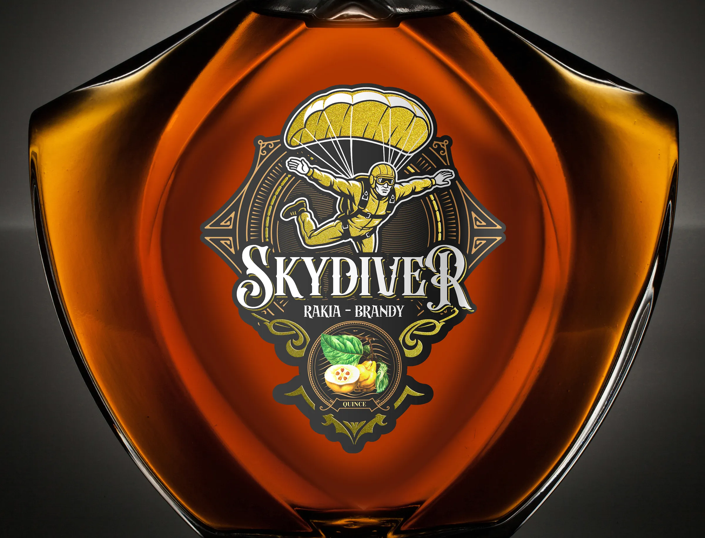 Skydiver decanter close-up - parachutist crest label